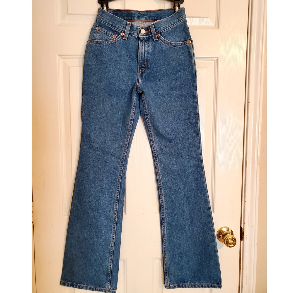 Womens Levi's 517 slimfit bootcut